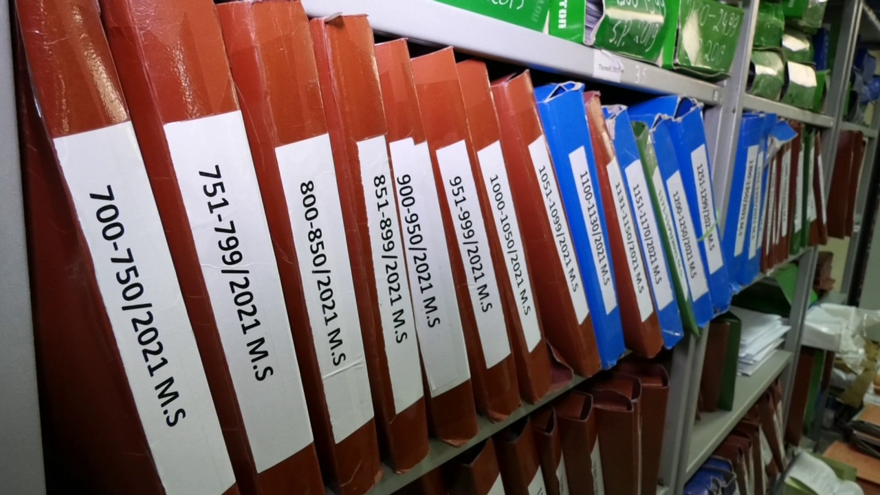 Ekspert serb për stokun e dosjeve  KLGJ ka vendos t i kërkojë ndihmë ndërkombëtarëve  avokatët kundër  Duhen gjyqtarë