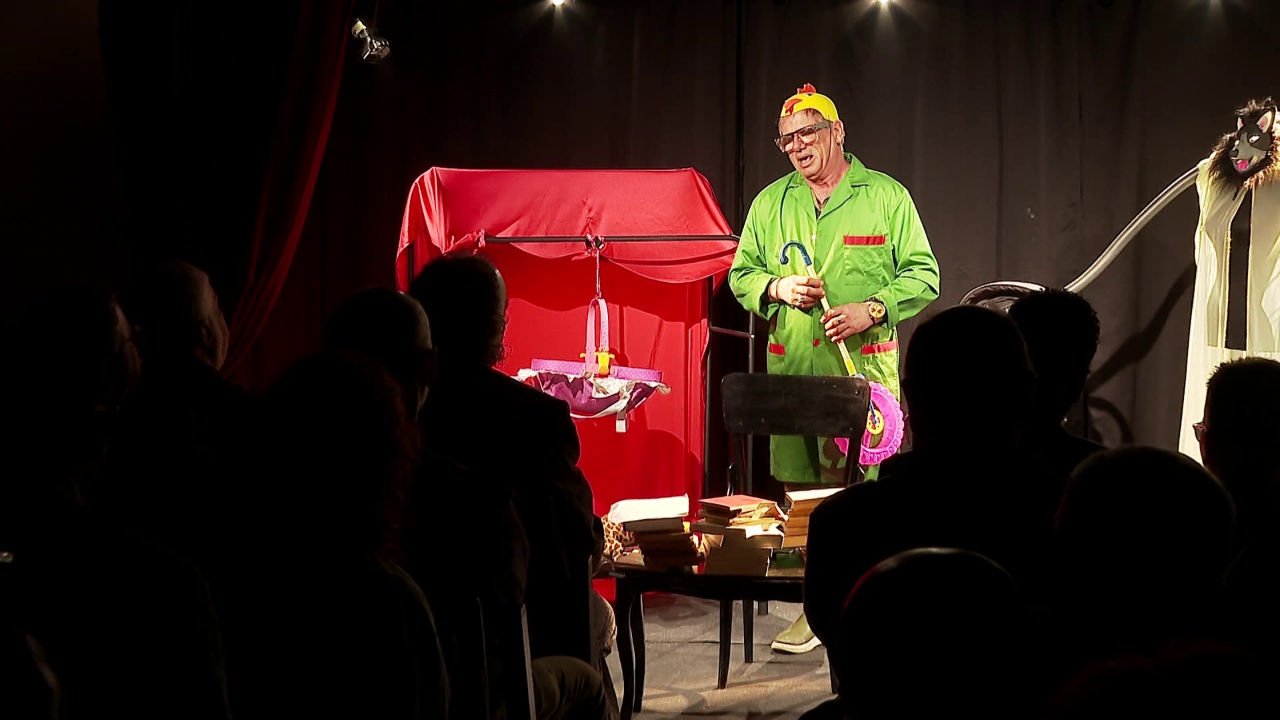 festivali-i-monodrames-flasim-shqip-qendra-teatrore-naum-shundi-rikthehet-ne-edicionin-e-dyte