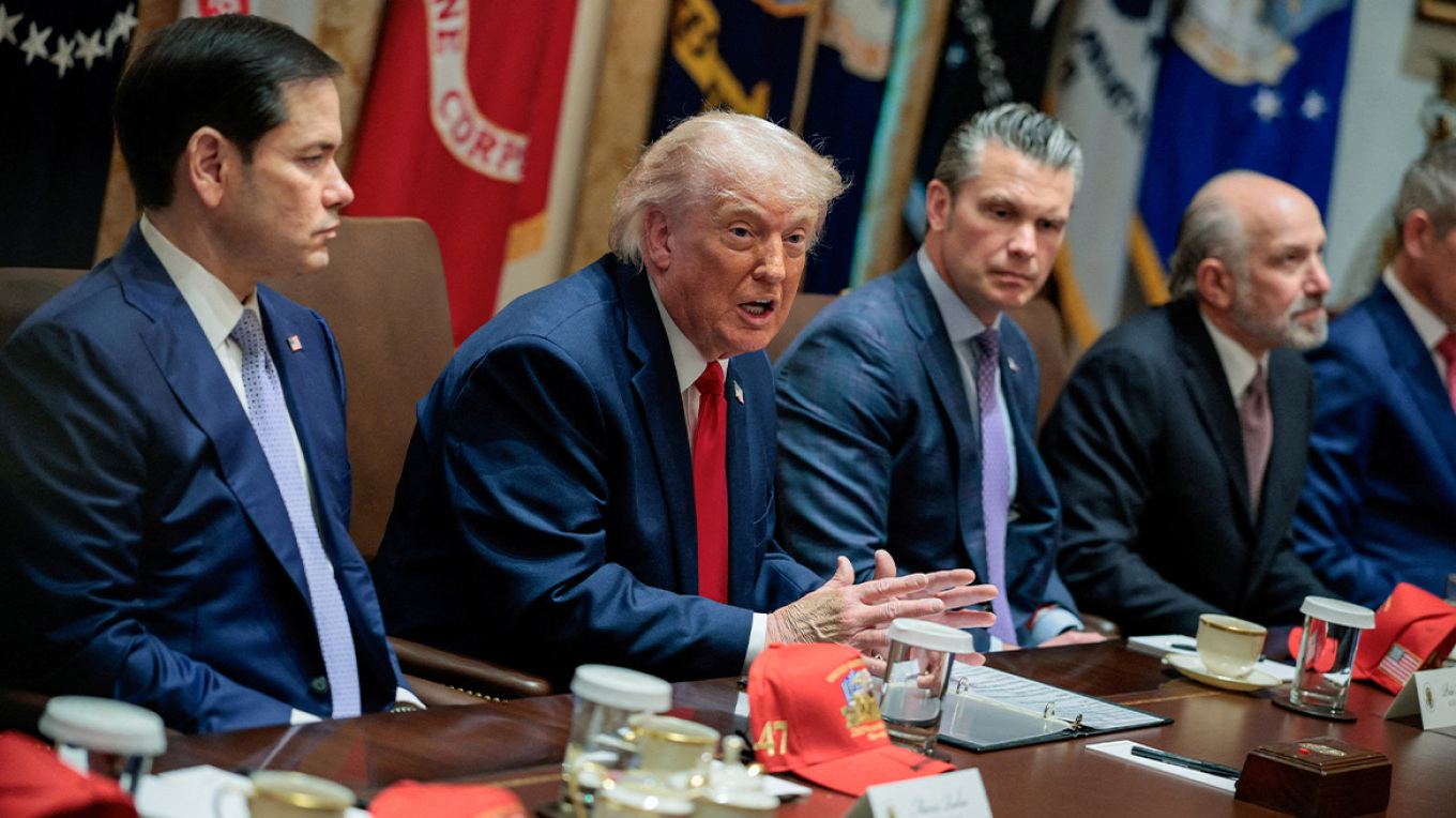 a-do-arrihet-marreveshja-trump-dhe-keshilltaret-e-tij-po-vendosin-per-iranin