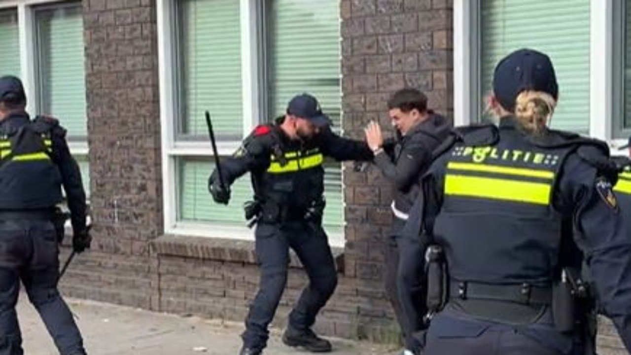 Video  Eliminuan Tulipanët në Botëror dhe po festonin në Holandë  policia  u kujton rregullat  tifozëve marokenë 