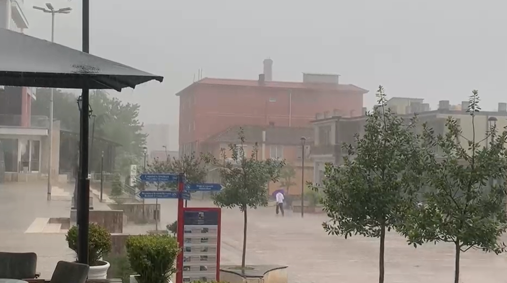 Qershori  mbyt  me shi Bulqizën  30 minuta reeshje intensive shkaktojnë probleme në qytet