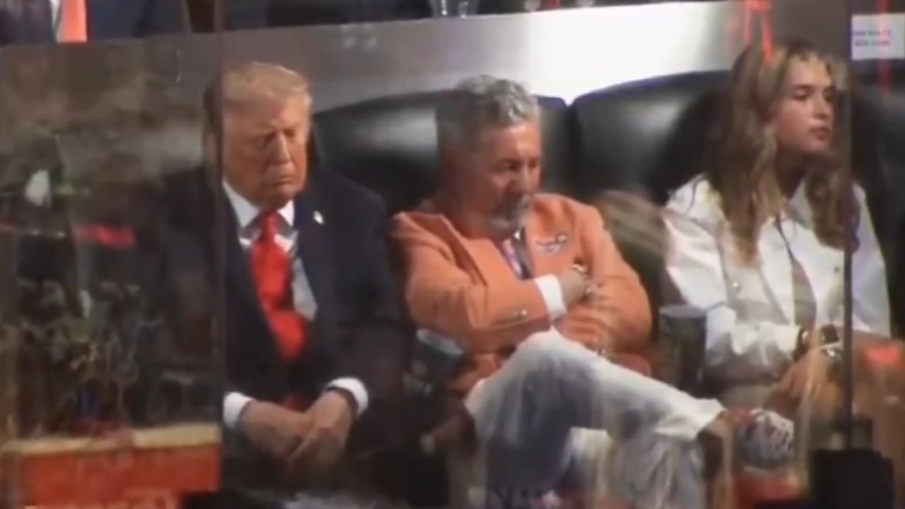 Video  Trump e bën sërish  Presidenti amerikan filmohet duke dremitur gjatë finales së NBA