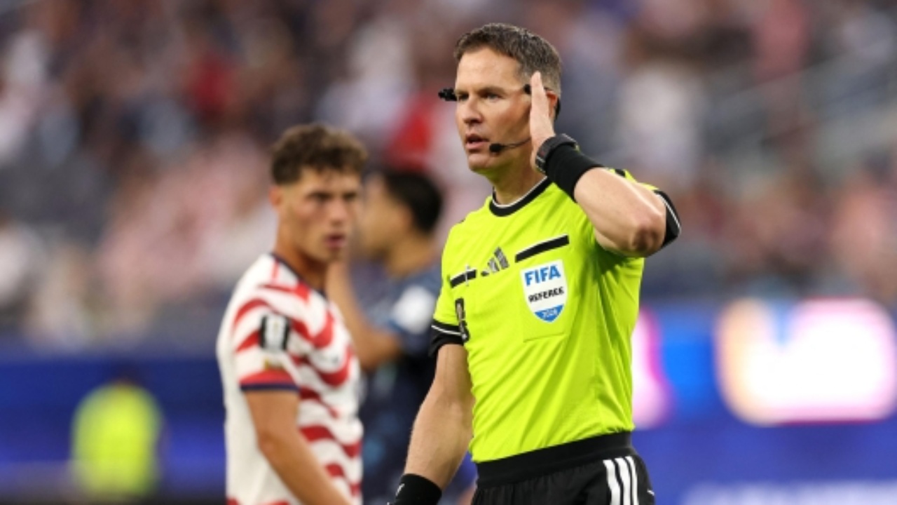 futboll-apo-teater-pse-ritmi-i-lojes-ne-boteror-eshte-nje-shuplake-per-mentalitetin-e-kampionateve-ne-europe