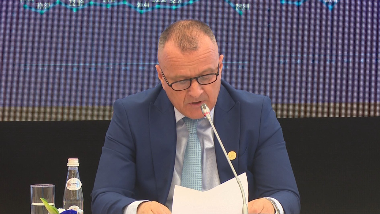 bie-klima-e-biznesit-amcha-korrupsioni-burokracia-dhe-mungesa-e-stafit-frenojne-investimet