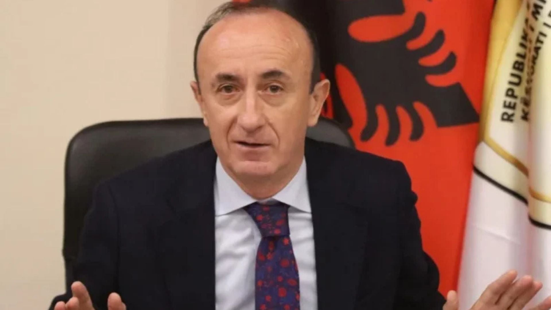 Kryeinspektori Dashnor Sula ngre problemin e ndotjes së mjedisit nga Elbasani  Tolerancë zero për të gjitha subjektet që shkelin ligjin