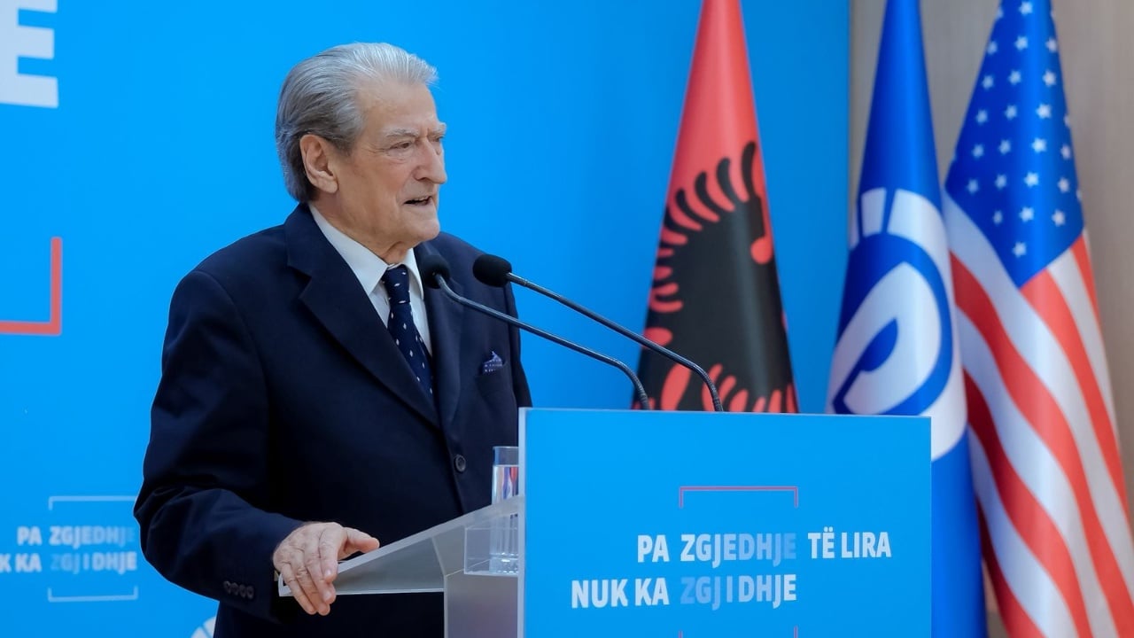 Tubimet për projektin në Zvërnec  reagon Berisha  Respektojmë të drejtën e qytetarëve për të protestuar  ne kemi agjendën tonë