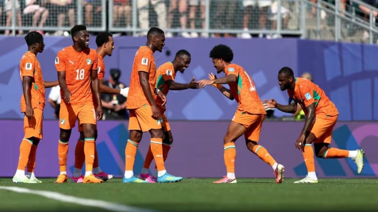 Video  Vendos dy herë Pepe  Bregu i Fildishtë mund Curacaçon dhe kualifikohet pas Gjermanisë