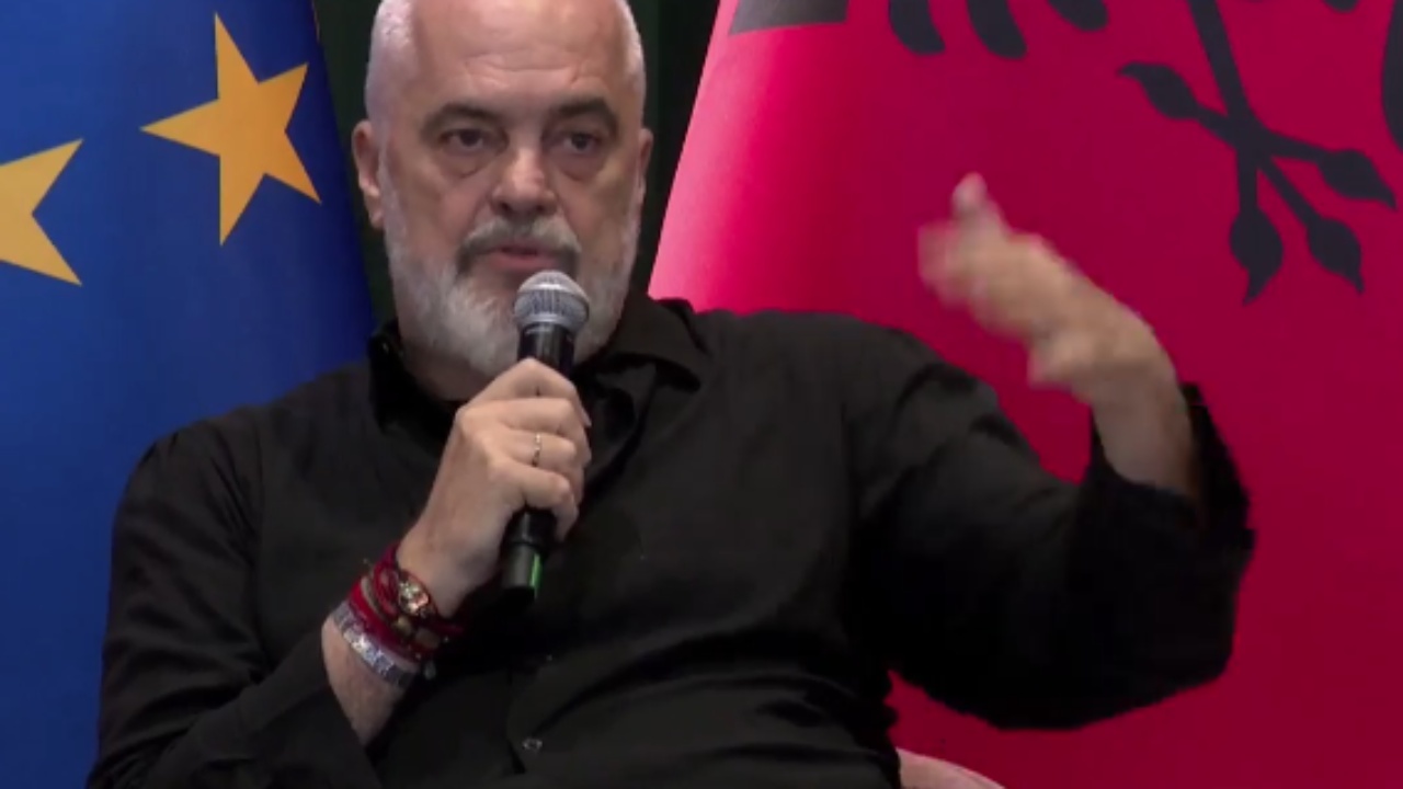  U kërkova dialog  por nuk pranuan   Rama flet me gazetarët e BE së për protestën kundër investimit në Zvërnec  Investitorëve u është kërkuar 