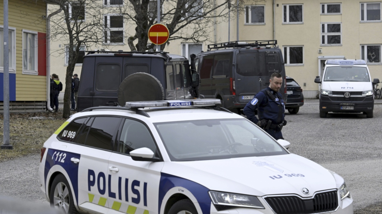 Terror në Finlandë  Çiklisti sulmon me thikë një emigrant  dyshohet se është autori i disa atentateve gjatë një viti
