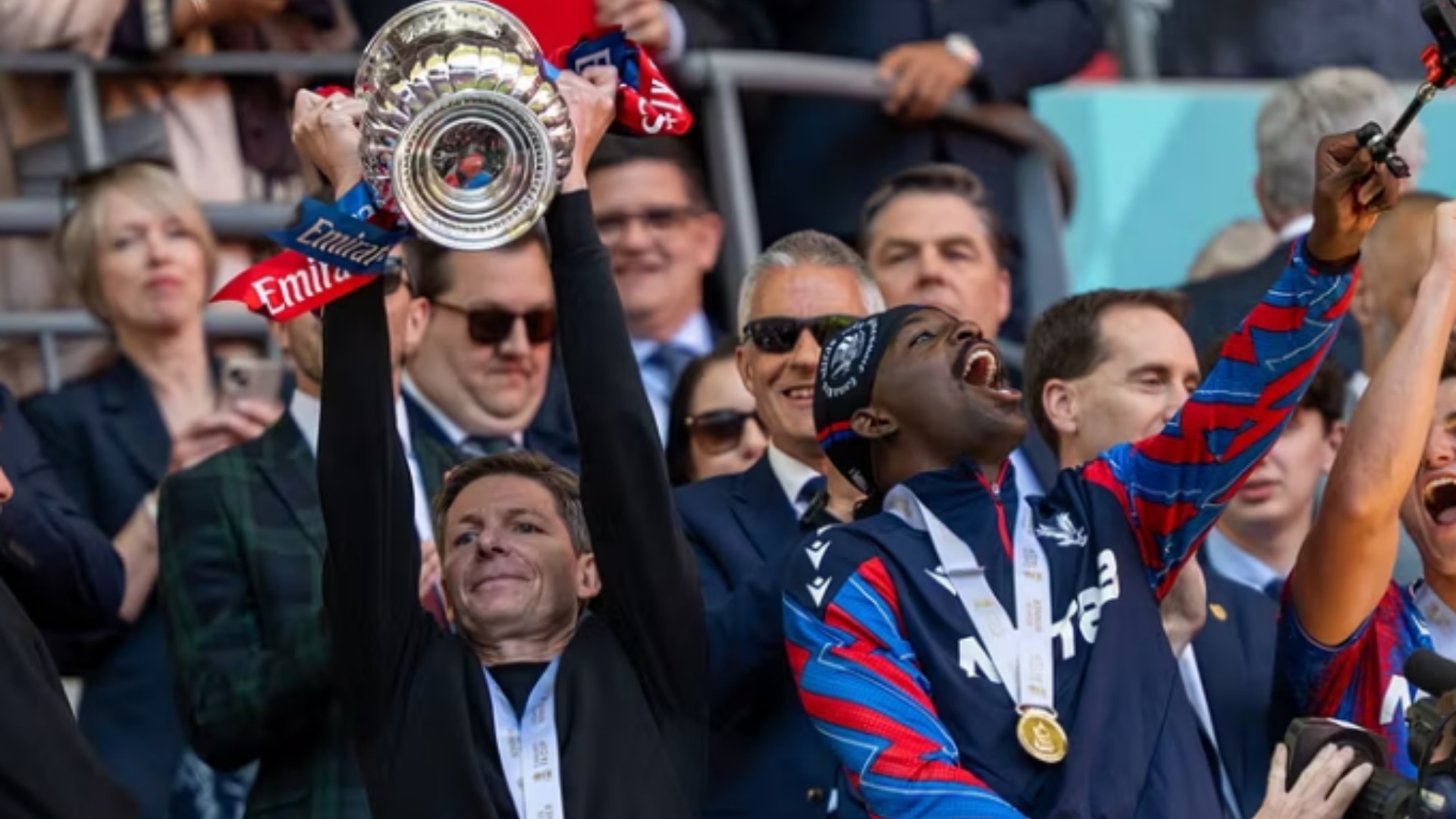 milan-pret-rangnick-dhe-takon-glasner-eshte-njeriu-i-perzgjedhur-per-pankinen-ne-gare-edhe-jaissle-dhe-pochettino