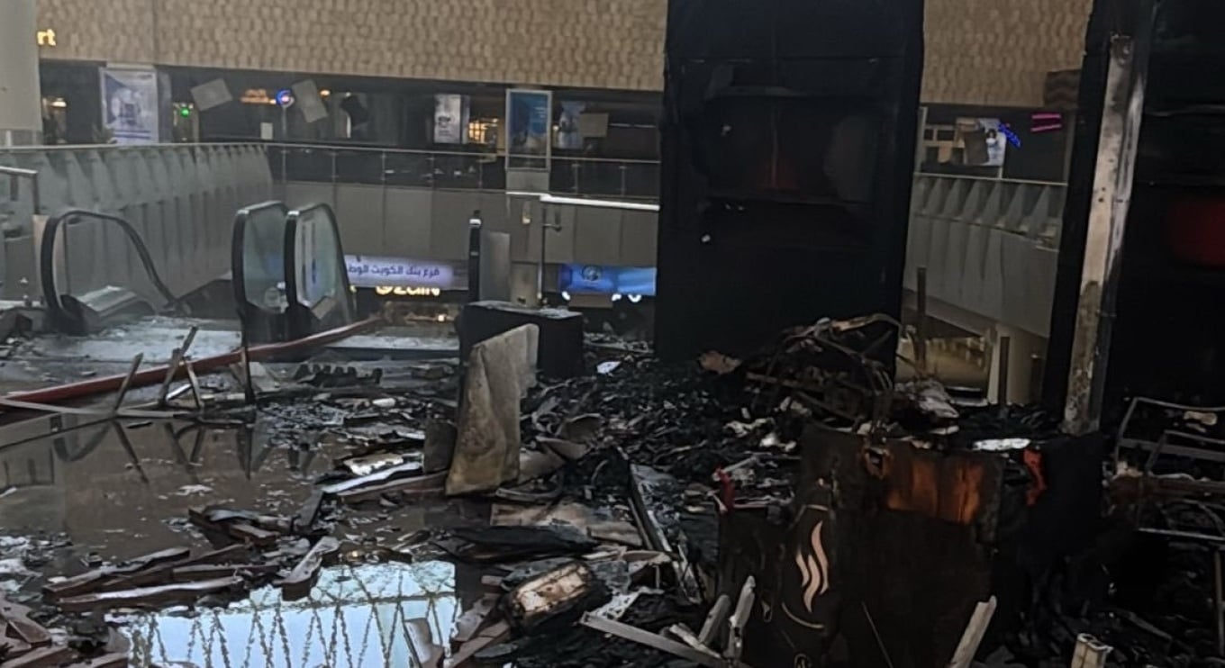 video-imazhe-shkaterrimi-ne-aeroportin-e-kuvajtit-pas-sulmit-iranian-nje-i-vdekur-dhe-shume-te-plagosur