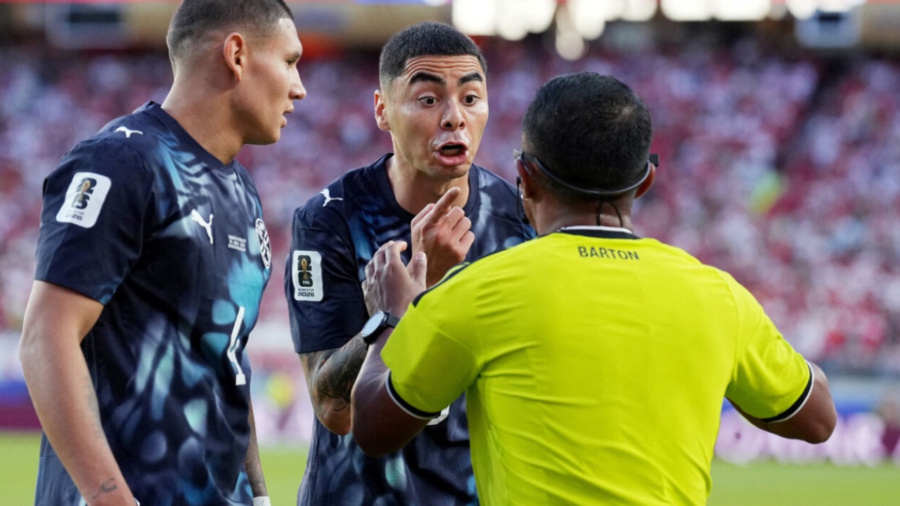 Skandal në Botëror  FIFA shkarkon komentatorin që  shpërtheu  ndaj arbitrit në transmetim 