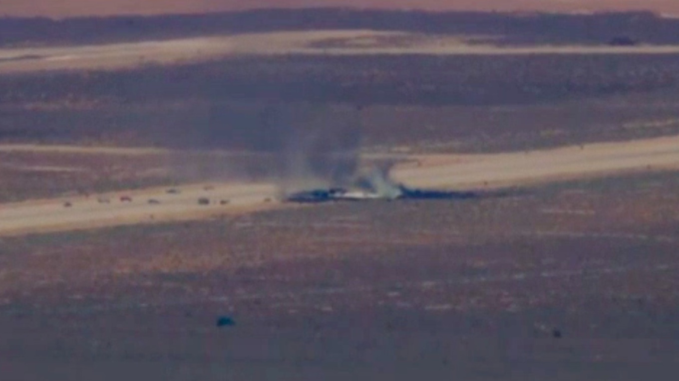 rrezohet-bombarduesi-strategjik-b-52-ne-shba-humbin-jeten-tete-anetare-te-ekuipazhit