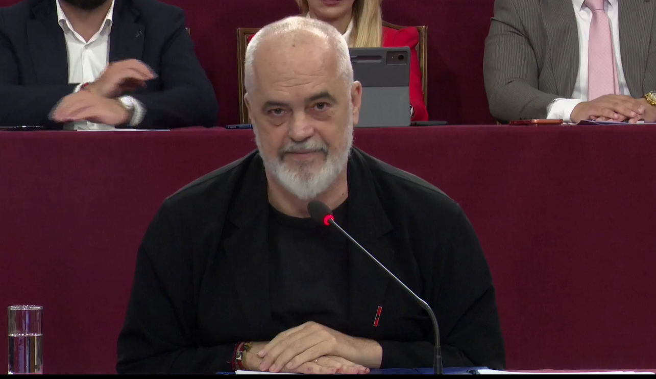  Duroj dhunën në kockat e tim eti   Rama  Ose do ta bëjmë Shqipërinë për vizionin që më keni votuar  ose shkoni me Sazo Gurin dhe Arlindo Dritëgjatin