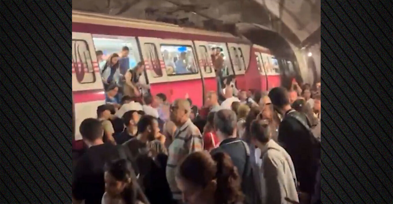 defekt-teknik-ne-mekanizem-treni-i-metrose-del-nga-shinat-ne-stamboll-tre-te-plagosur