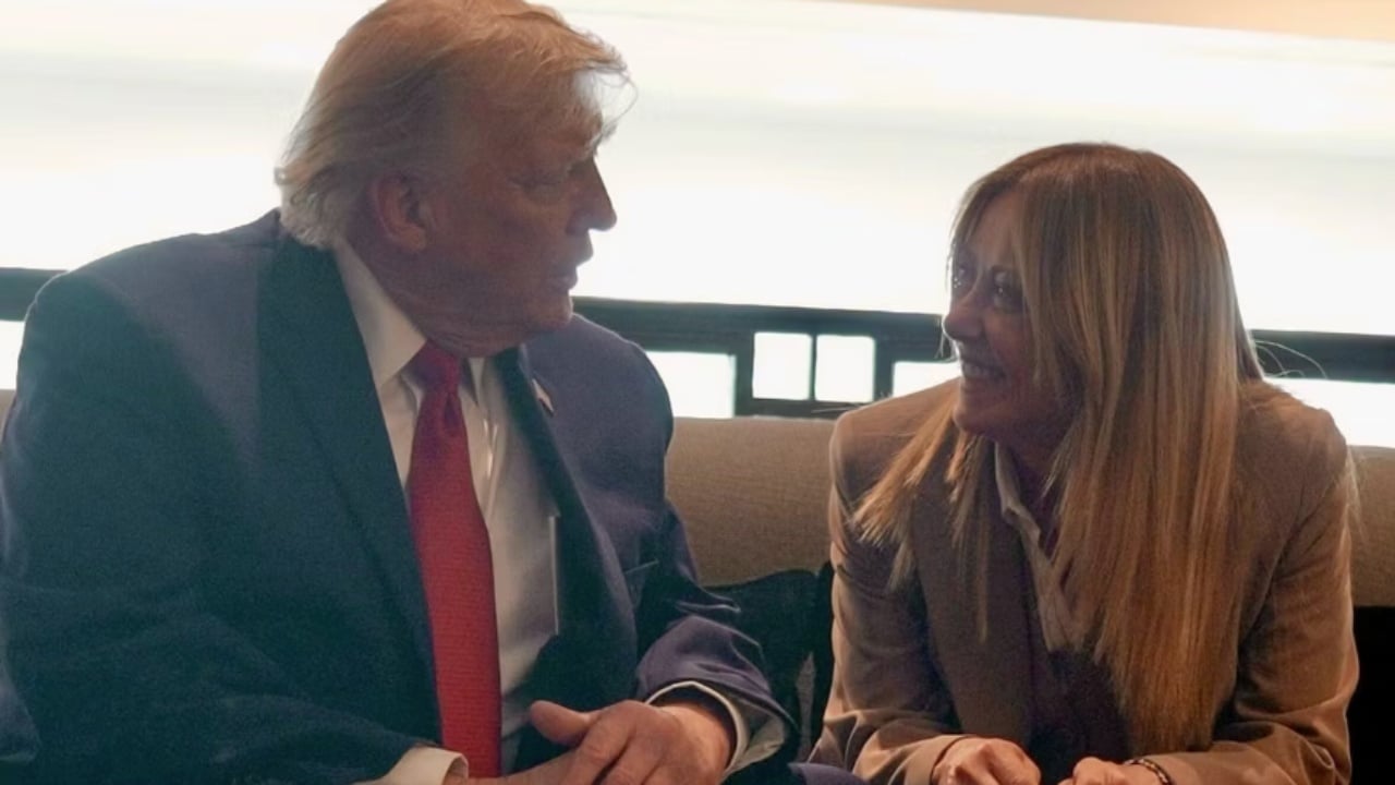  Ndoshta tani është e lumtur   Trump ironizon sërish Melonin  Mu lut të bënim foto bashkë  pranova se më erdhi keq