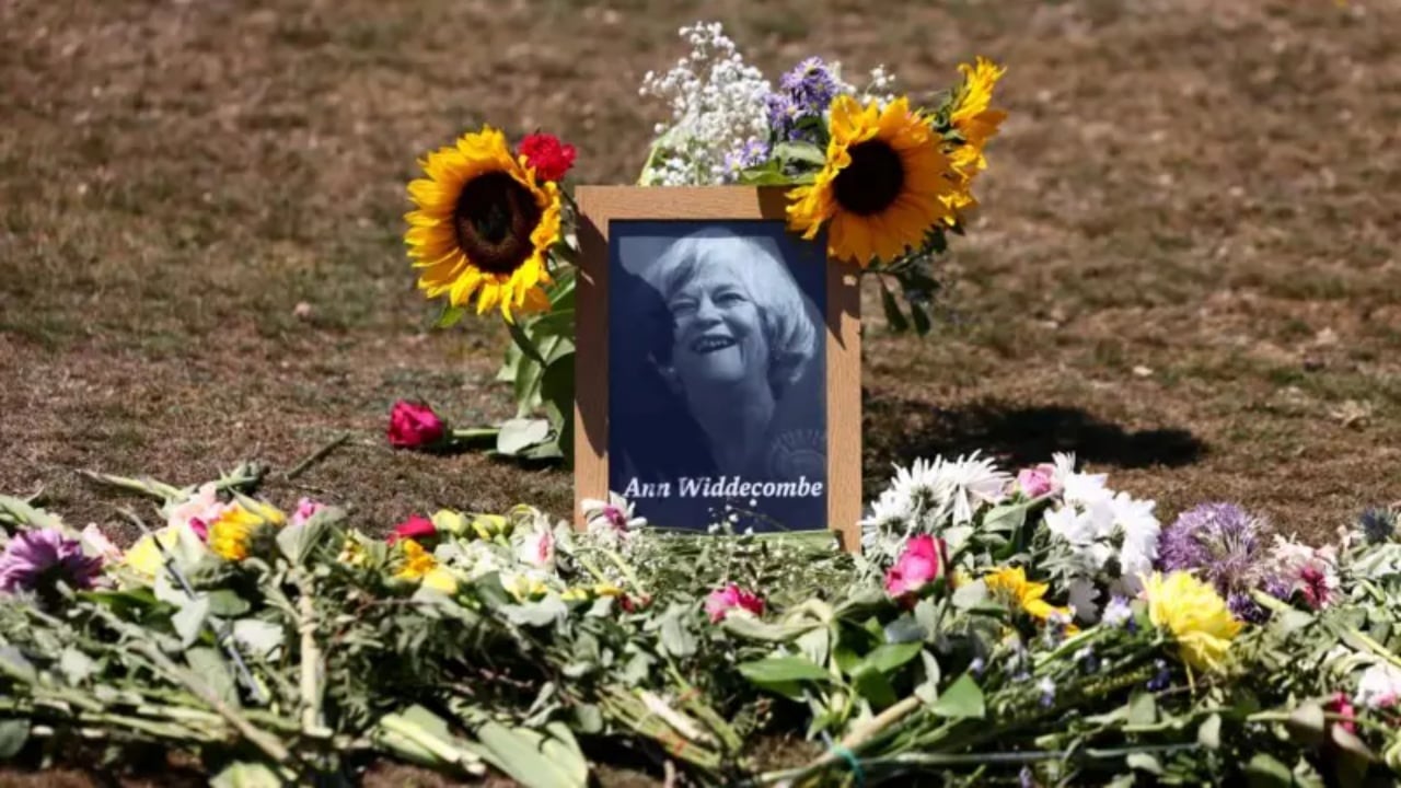 Vrasja tragjike e ish ministres britanike  policia zbulon detajet  Ann Widdecombe dyshohet se u sulmua 24 orë para se të gjendej e vdekur
