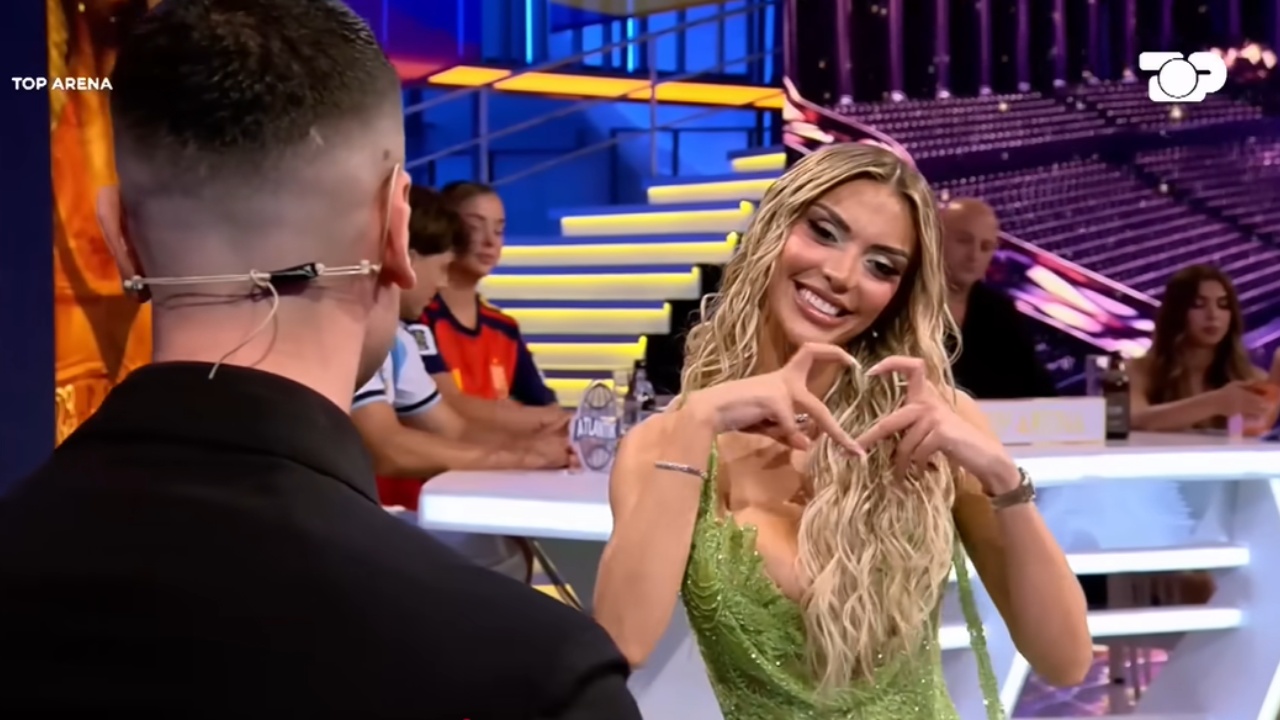 a-ka-dashur-ndonje-vajze-me-shume-se-brikena-mateo-surprizon-me-pergjigjen