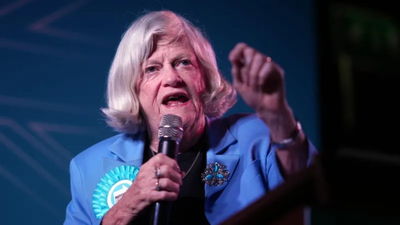ann-widdecombe-u-godit-21-here-me-cekic-zbulohen-detajet-per-vrasjen-e-ish-deputetes-britanike-prokuroret-po-konsumonte-dreke-me-pas