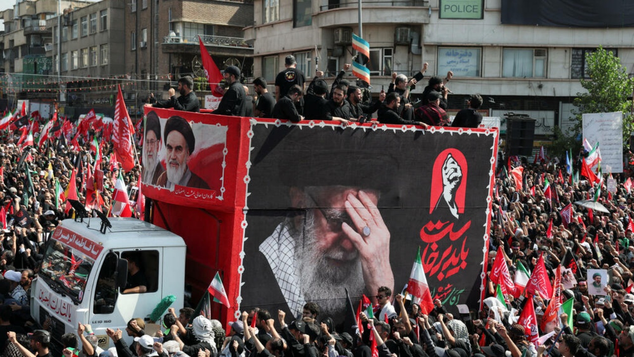 Ceremonia mortore e liderit iranian Ali Khamenei  Serbia me të dërguar special në Teheran  reagon ministri  Detyrë për të marrë pjesë