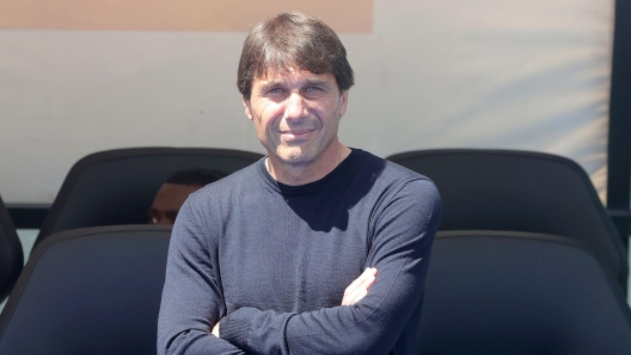 Taktika e re e futbollit sipas Contes  Skemat e vjetra kanë vdekur  ja si fitohet sot në futbollin modern