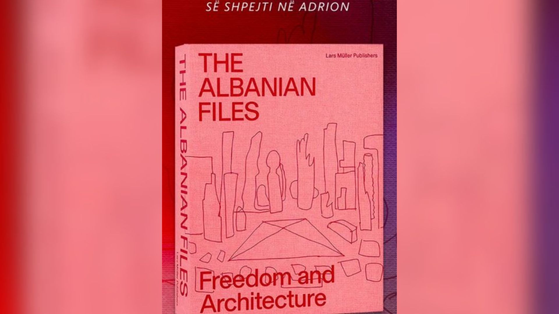 libri-i-mallkuar-rama-ironizon-dorezimin-e-the-albanian-files-ne-spak-nga-protestuesit-sapo-hyri-ne-histori-si-libri-i-pare-qe-trajtohet-si-prove-krimi