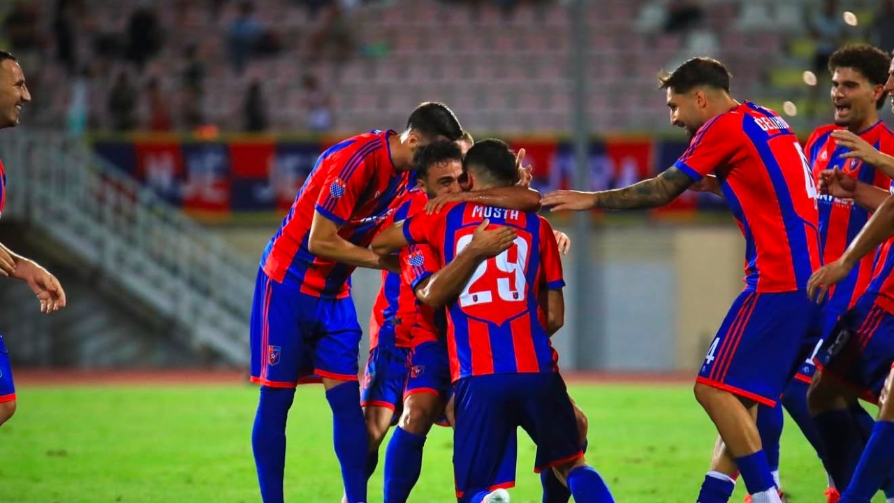 Derbi shqiptar në Europë  Vllaznia përmbys Malishevën në  Loro Boriçi  dhe hedh hapin e parë drejt turit tjetër