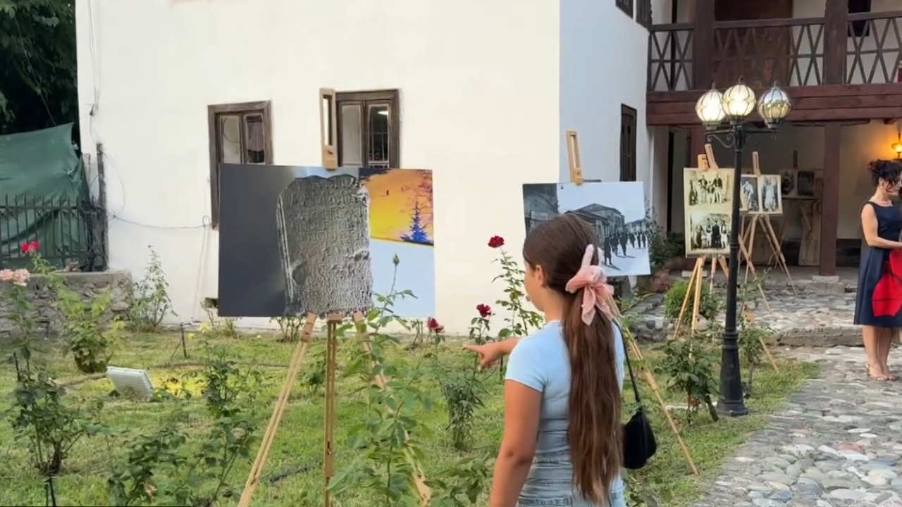 Ekspozita fotografike në Elbasan  aktiviteti i zhvilluar në Muzeun Etnografik riktheu nostalgjinë te qytetarët