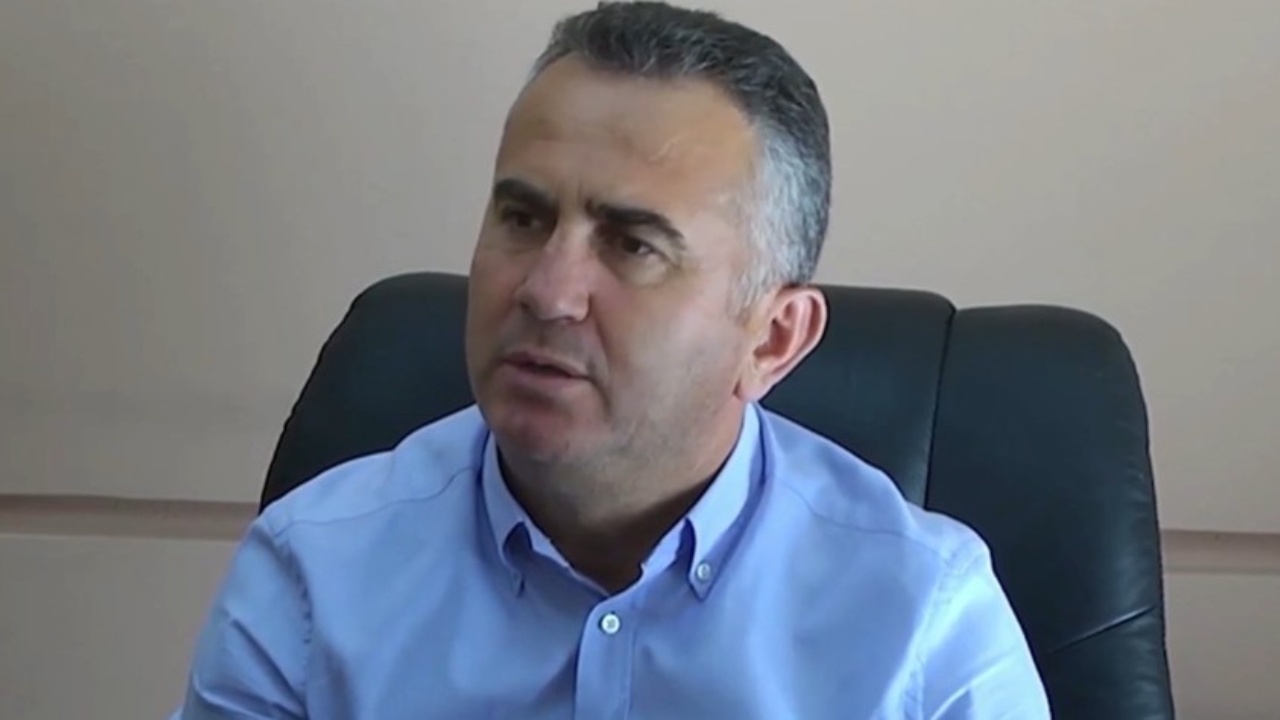 Ish kryebashkiaku i Divjakës  Fredi Kokoneshi merret i pandehur për  shpërdorim detyre 