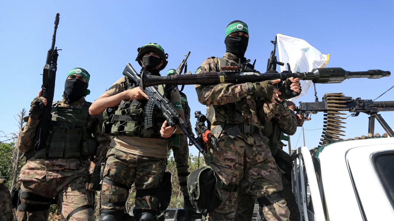 bordi-i-paqes-zyrtari-i-hamasit-pranon-marreveshjen-kemi-aprovuar-planin-per-carmatimin-e-plote-ne-gaza