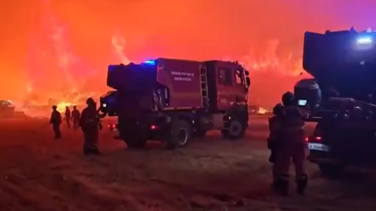 Zjarri pranë Madridit del jashtë kontrollit  digjen mbi 260 mijë hektarë dhe evakuohen 28 vendbanime
