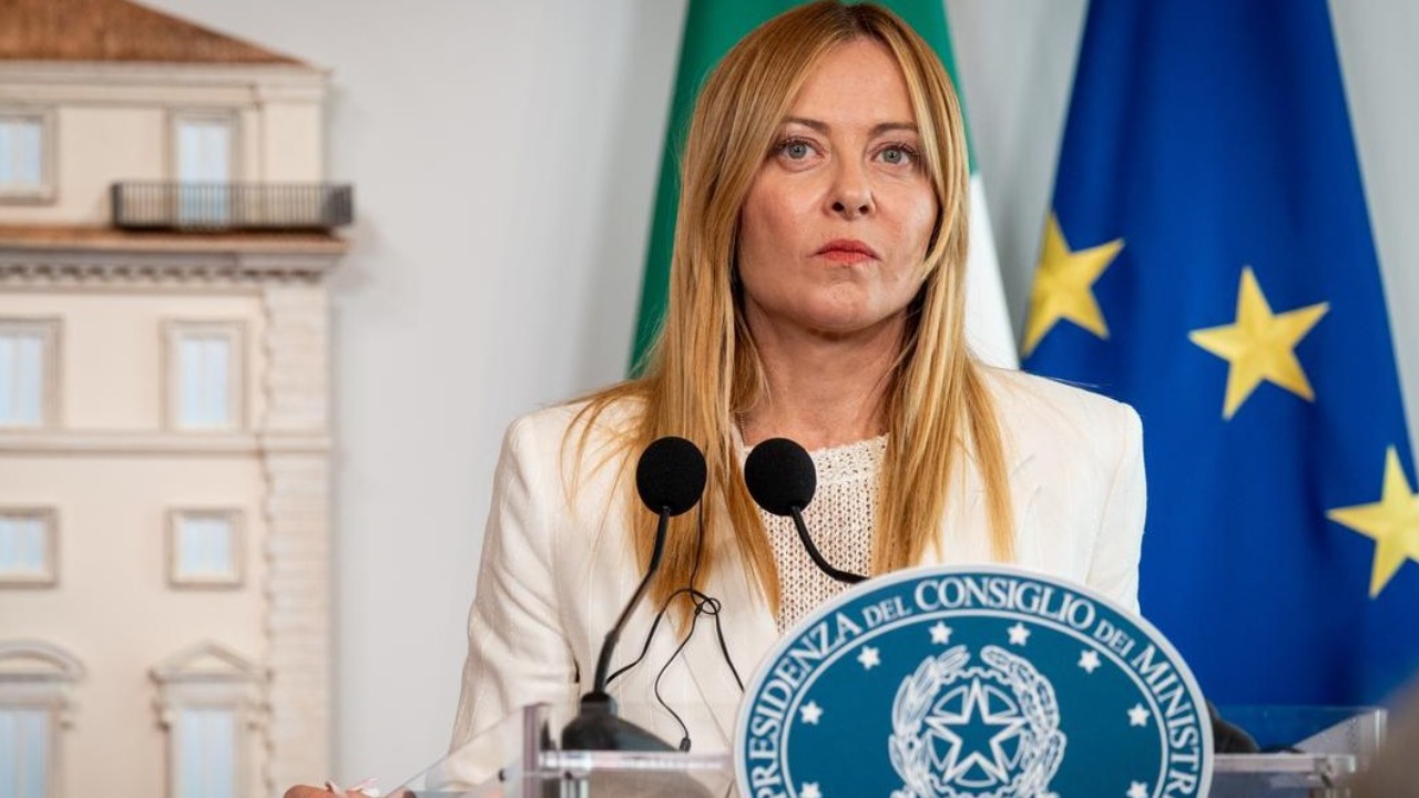 italia-ul-taksen-e-naftes-me-17-cent-per-liter-synon-te-frenoje-rritjen-e-cmimeve-te-karburanteve
