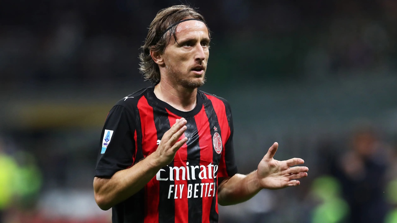 Pritet vetëm zyrtarizimi  Luka Modric vendos të vazhdojë me Milanin edhe sezonin e ardhshëm
