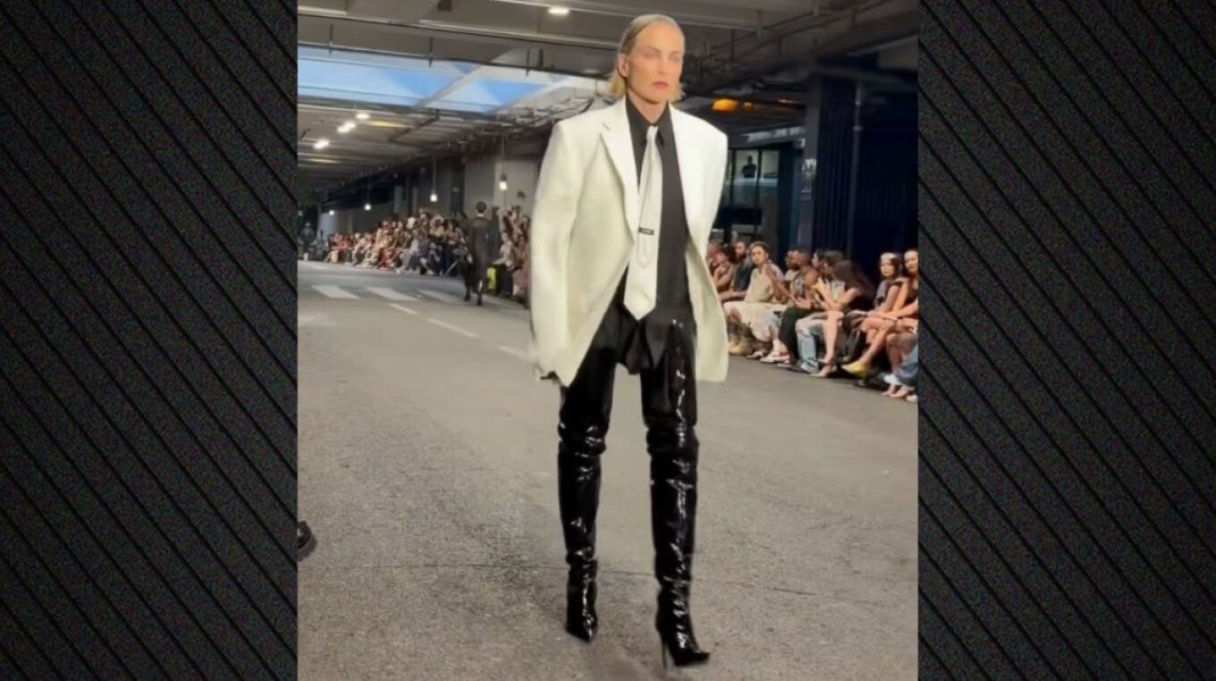 Sharon Stone rikthehet në pasarelë pas 33 vitesh  surprizon në Javën e Modës në Paris