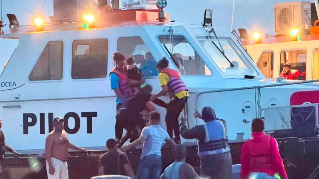 Fundosja e trageti në brigjet e Guajanës në Amerikën e Jugut  Konfirmohen 27 viktima  83 persona rezultojnë ende të zhdukur