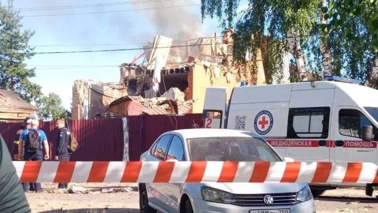 Ukraina sulmon Moskën  Mbetjet e një droni bien mbi një ndërtesë  humb jetën një foshnjë 6 muajshe