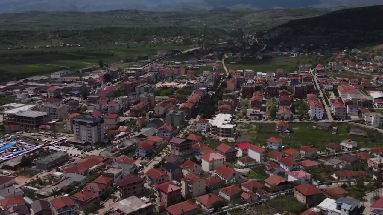 “65 mijë minoritarë në Shqipëri”/ PS kërkon që Dropulli, Finiqi dhe Pusteci të mos preken nga Reforma Territoriale