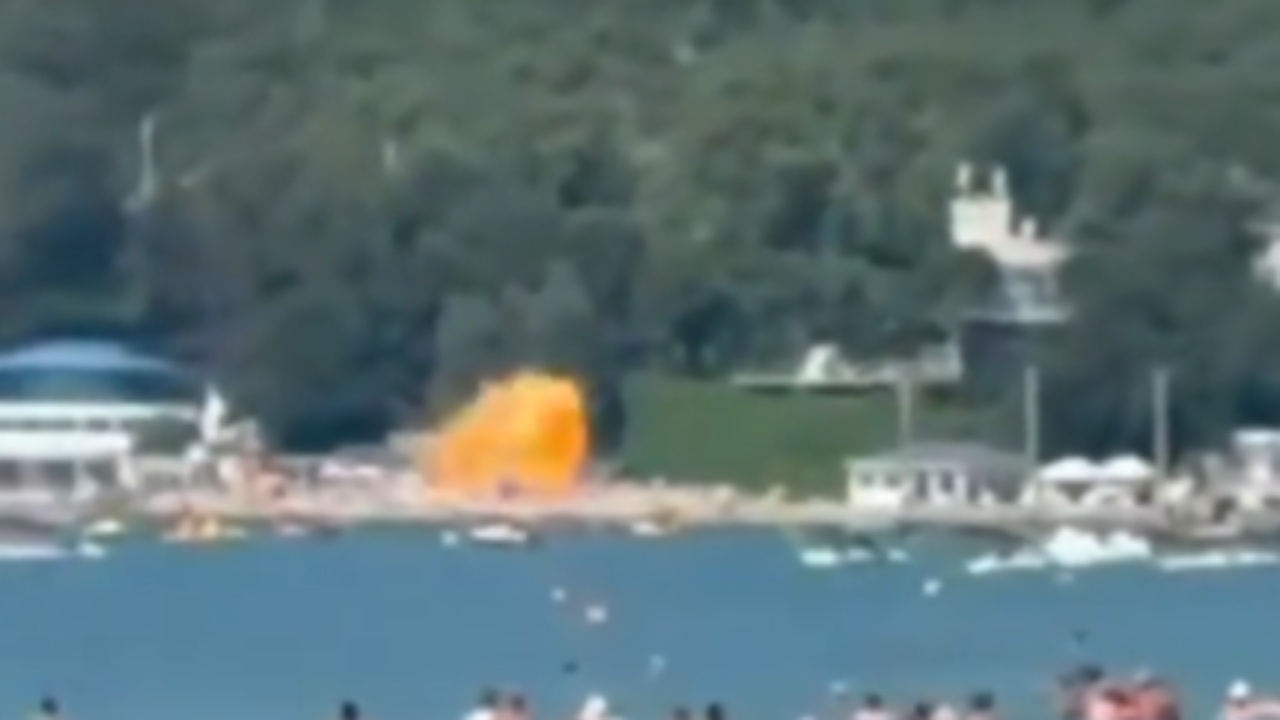 Video/ Droni ukrainas rrëzohet në një plazh në jug të Rusisë, humbin jetën 4 pushues, mes tyre edhe një fëmijë