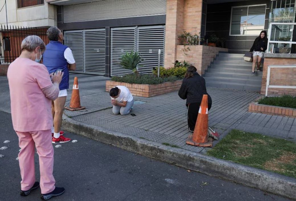 E rëndë në Pogradec, një 30-vjeçar hidhet nga varka në liqen dhe ndërron jetë, dyshohet për infarkt