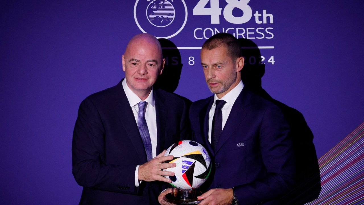 UEFA dhe FIFA ulin “armët”, organi më i madh i futbollit europian tërhiqet nga bojkoti/ Çfarë ndodhi me planin e Gianni Infantinos