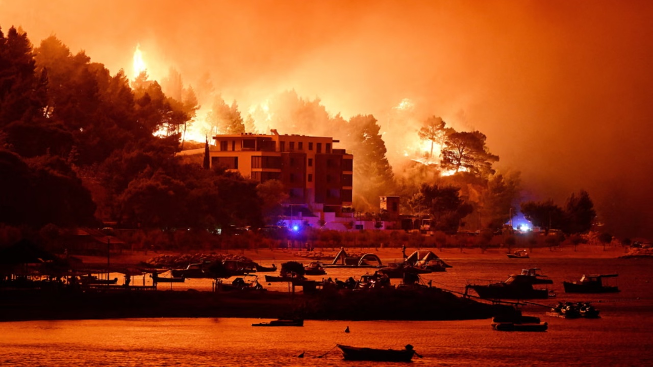 Europa nën pushtetin e flakëve/ Franca “lumë” arrestimesh, deri më tani afro 500 persona në pranga. Situatë e rëndë në Kroaci, Gjermani, Greqi dhe Spanjë