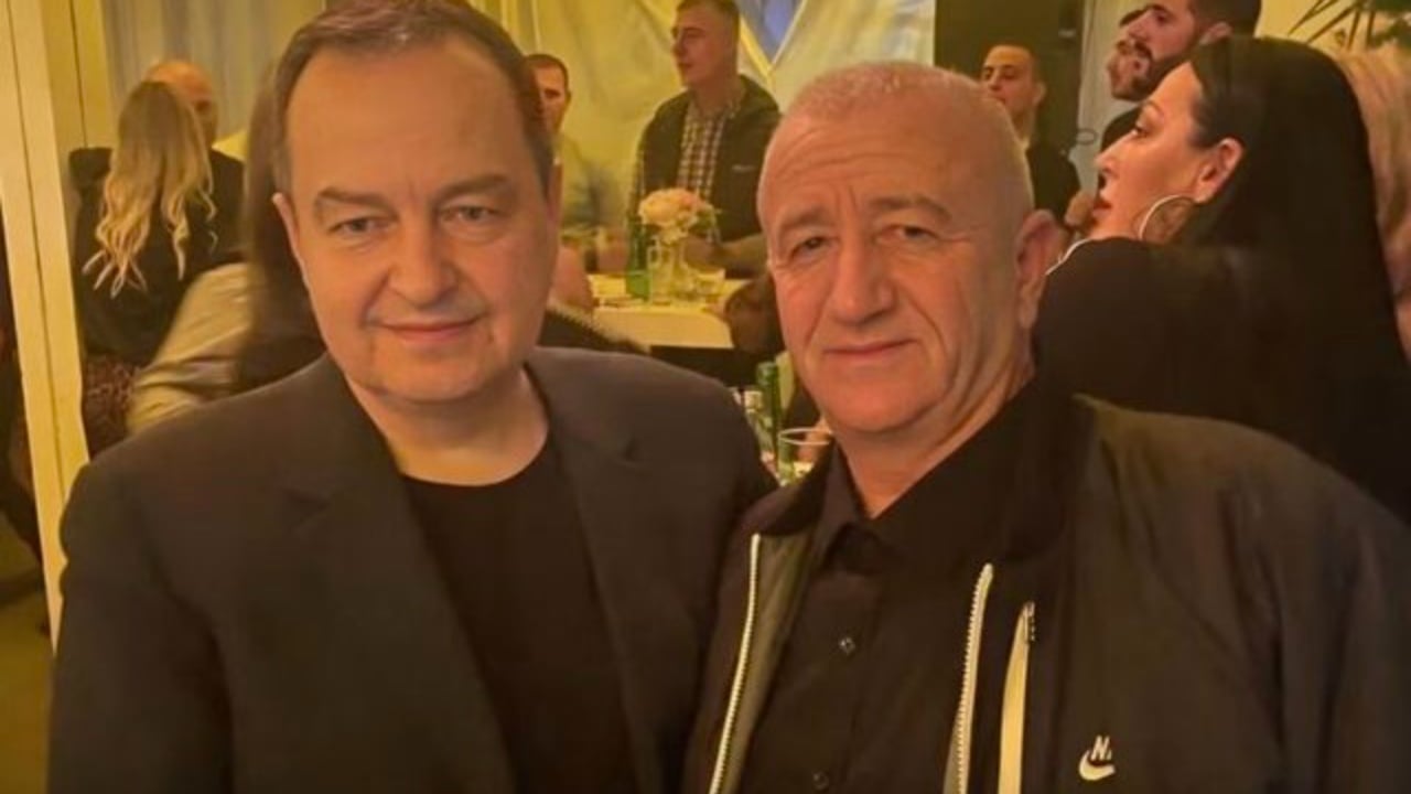 U arrestua në kufi nën dyshimin për spiunazh, mësuesit që dyshohet se kishte lidhje me BIA-n serbe i gjenden mijëra euro
