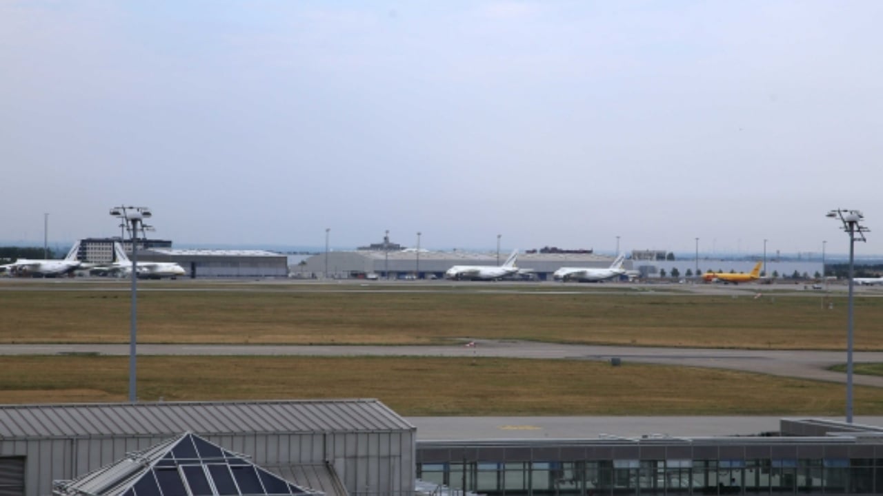 alarm-ne-aeroportin-e-leipzigut-gjendet-dron-me-bombe-prane-avionit-ukrainas-shba-refuzon-raketat-patriot