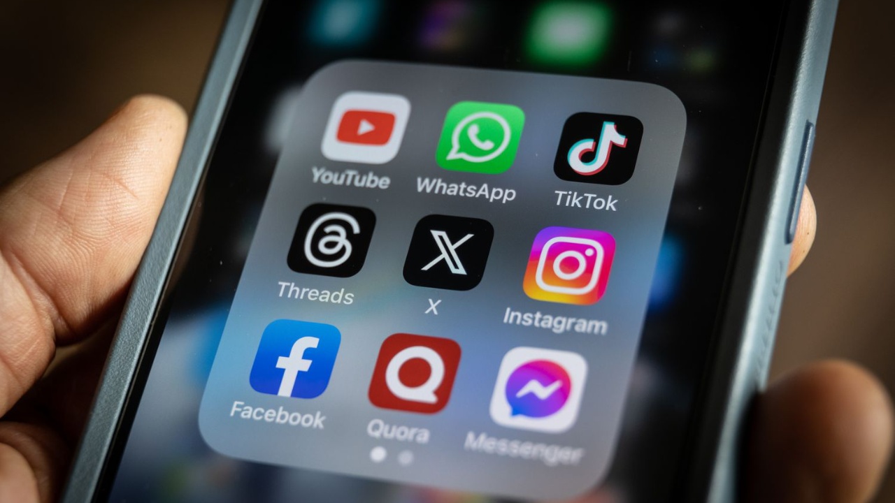 meta-perballet-me-gjobe-rekord-per-akuzat-lidhur-me-femijet-dhe-rrjetet-sociale