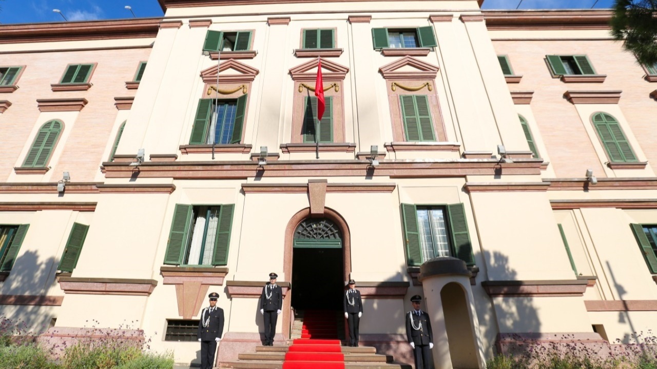 Ekskluzive/ Ministria e Brendshme shpall “non grata” dy shtetas të tjerë nga Maqedonia e Veriut