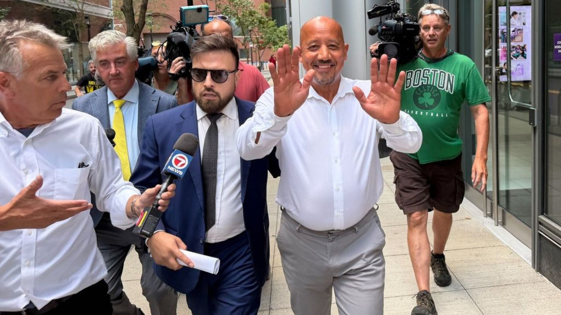 Arrestohet kryebashkiaku i qytetit Lawrence në Massachusetts, dyshohet se përvetësoi 1.5 milionë dollarë nga fondet e ndihmës për COVID-19