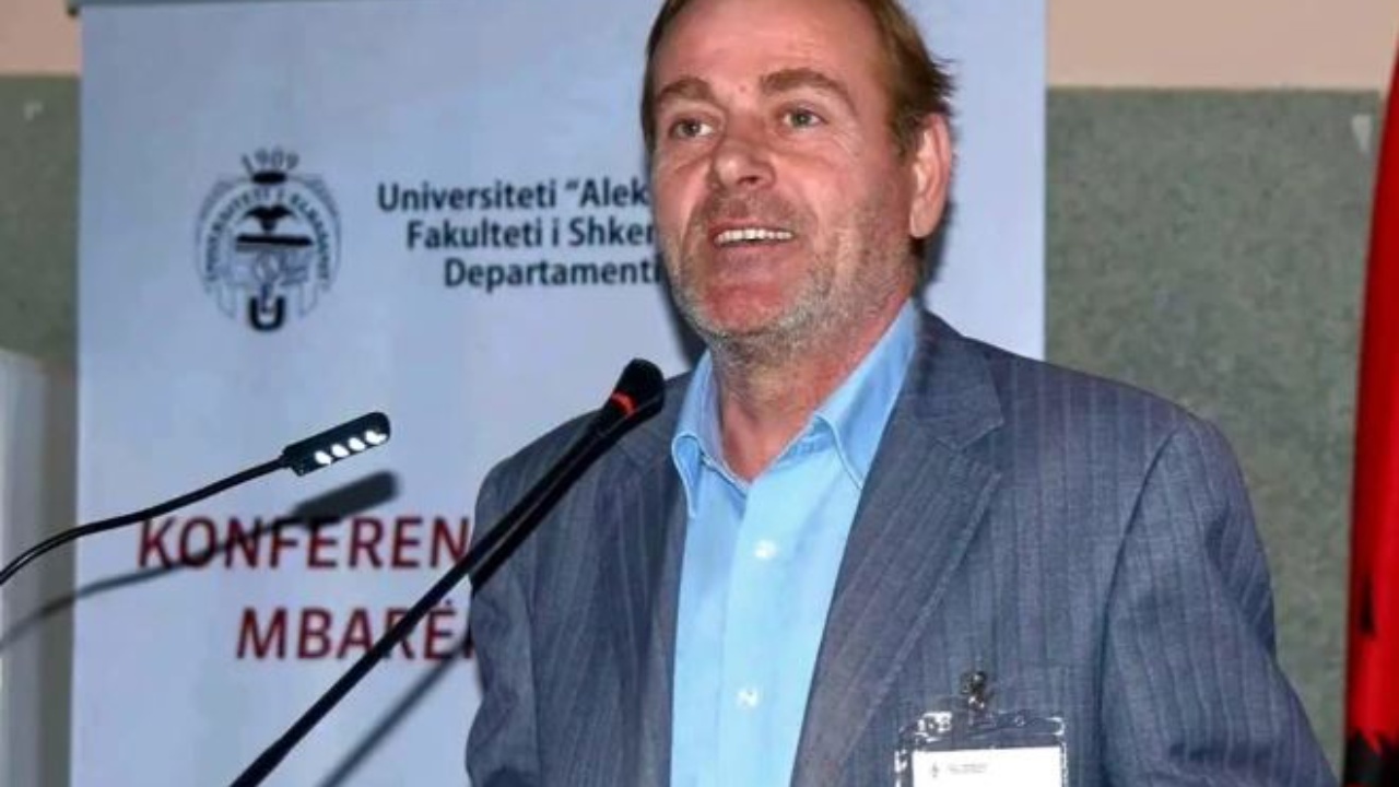 Kontribuoi për dekada në studimin e gjuhës shqipe, ndahet nga jeta profesori i Universitetit të Elbasanit, Albert Riska