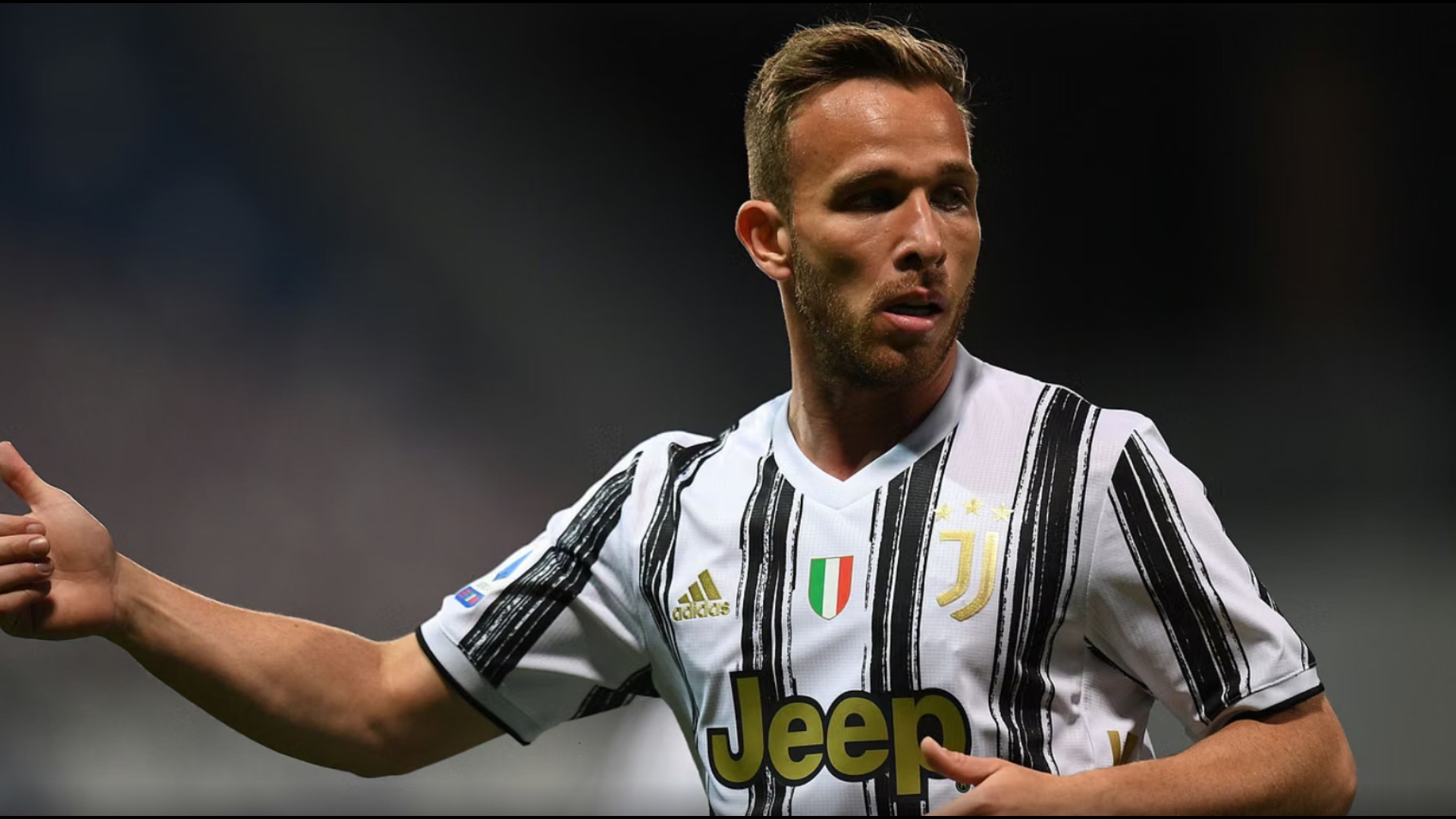Juventus  mbyllet më në fund çështja Arthur  në 6 vjet braziliani i kushtoi 1 5 milionë euro për ndeshje