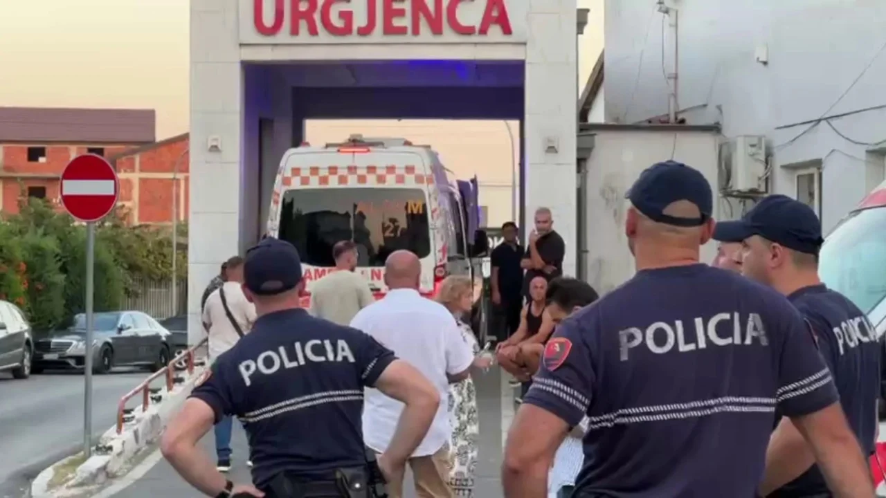  U shtriva mes plumbave   I shpëtoi atentatit me dhjetëra të shtëna në Dukagjin  Lazër Bashi rrëfen tmerrin  Eca 2 kilometra i plagosur