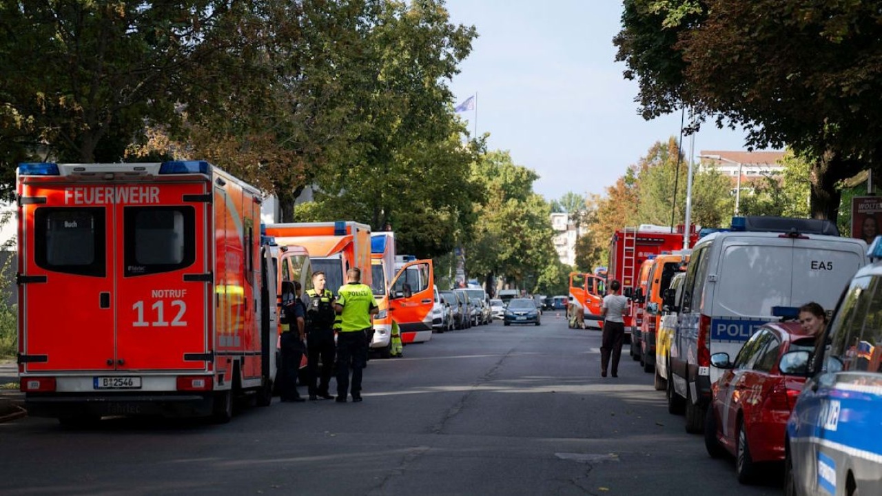 Zbulohet bomba 100 kilogramëshe e Luftës së Dytë Botërore në Berlin  evakuohen mbi 5 mijë banesa  policia  blindon  zonën